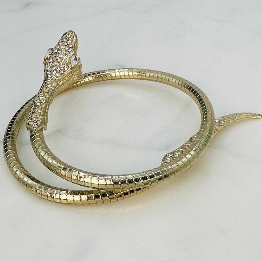 Snake Bracelet Pearl In Mouth Rhinestone Head Coiled Gold-tone Serpent Bracelet - Picture 10 of 13